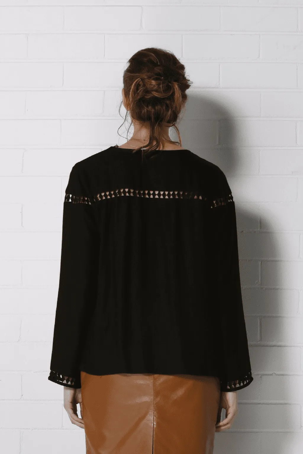 YONA Top - Black